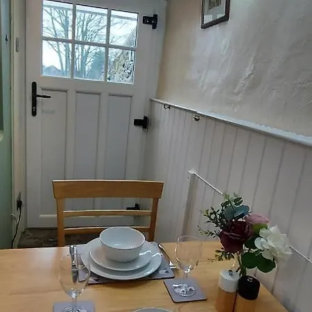 Puzzle Cottage, Quirky Dales For 2