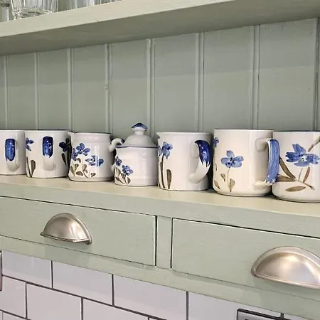Puzzle Cottage, Quirky Dales For 2