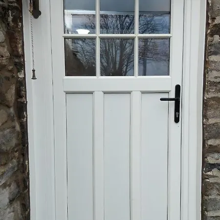 Puzzle Cottage, Quirky Dales For 2